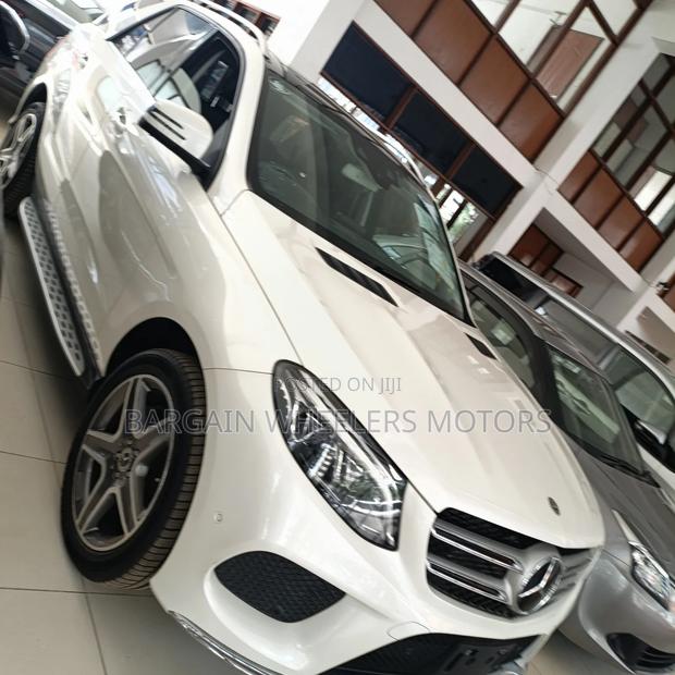 Mercedes-Benz GLE-Class 2019 White