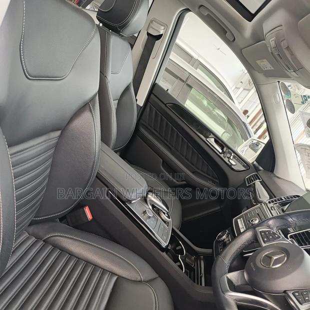 Mercedes-Benz GLE-Class 2019 White