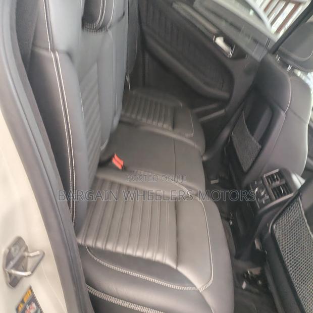 Mercedes-Benz GLE-Class 2019 White