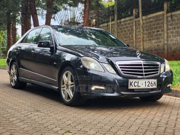 Mercedes-Benz E250 2010 Black