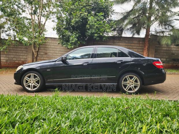 Mercedes-Benz E250 2010 Black