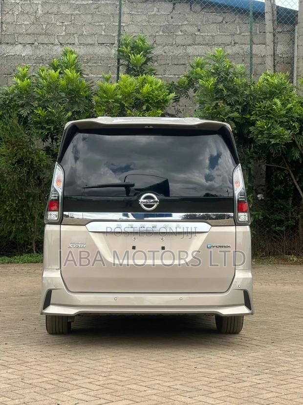 Nissan Serena 2019 Gray