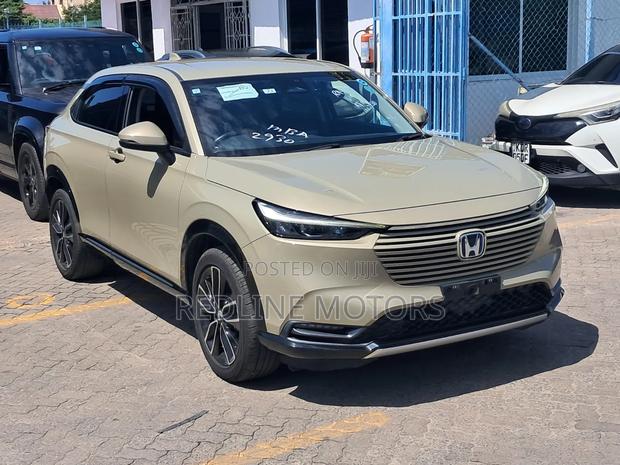 Honda Vezel 1.5 Hybrid 4WD 2021 Beige