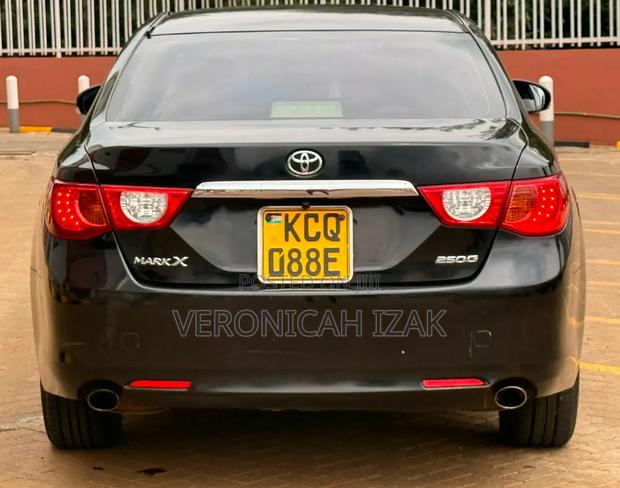 Toyota Mark X 2011 Black