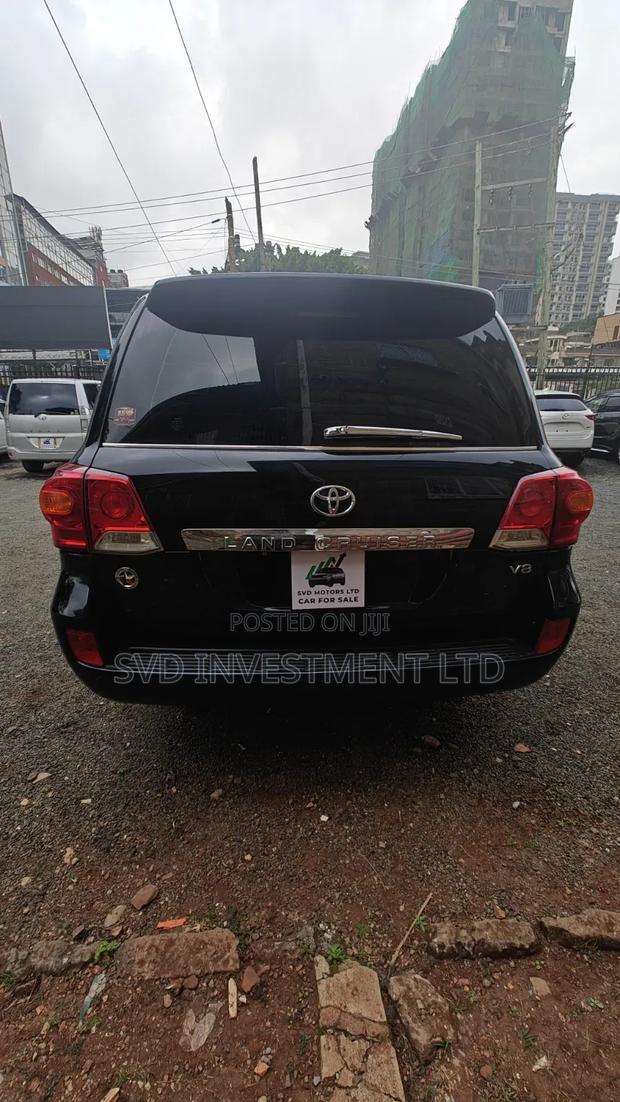 Toyota Land Cruiser 2016 Black
