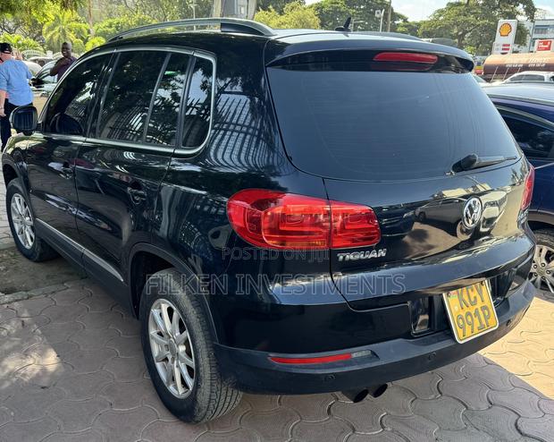 Volkswagen Tiguan S 4Motion 4dr SUV AWD (2.0L 4cyl Turbo 6A) 2014 Black