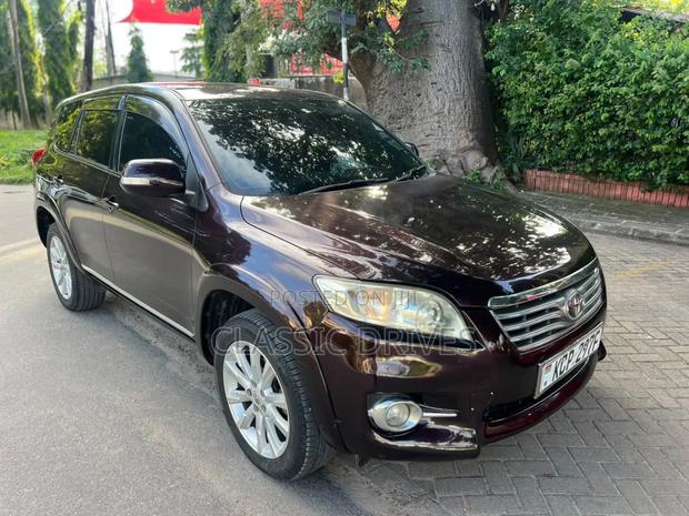 Toyota Vanguard 2011 Maroon