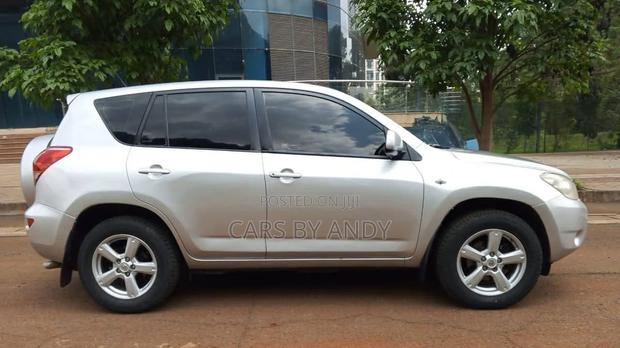 Toyota RAV4 2.0 4x4 2007 Silver