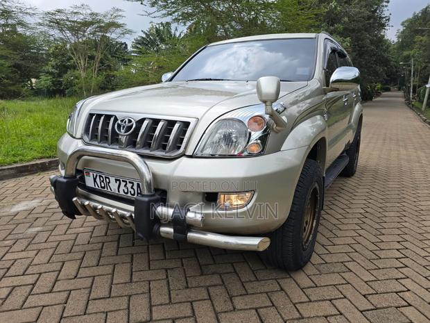 Toyota Land Cruiser Prado 3.0 D-4D 5dr 2005 Gold