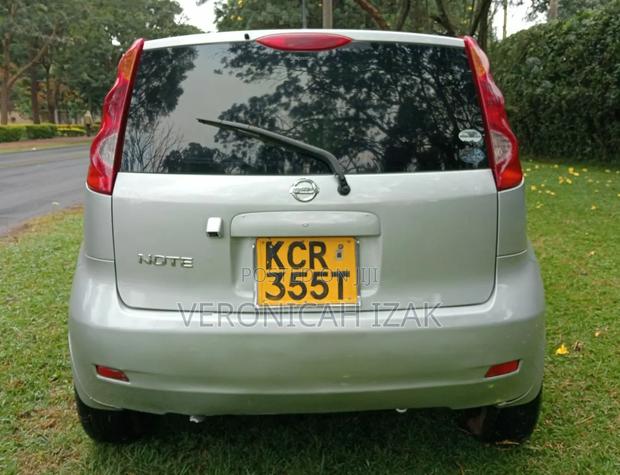 Nissan Note 2011 Silver