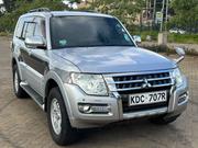 Mitsubishi Pajero 2015 Silver for sale