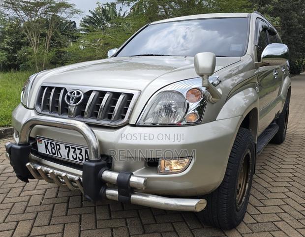 Toyota Land Cruiser Prado 2006 Gold