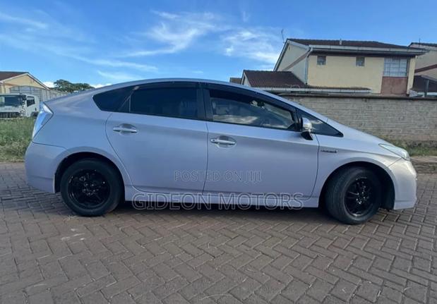 Toyota Prius 2014 Blue