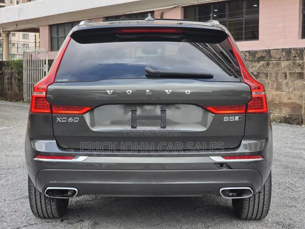 Volvo XC60 2020 Gray