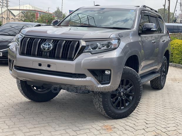 Toyota Land Cruiser Prado 2.7 2019 Gray