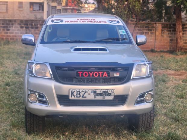 Toyota Hilux 2007 Silver
