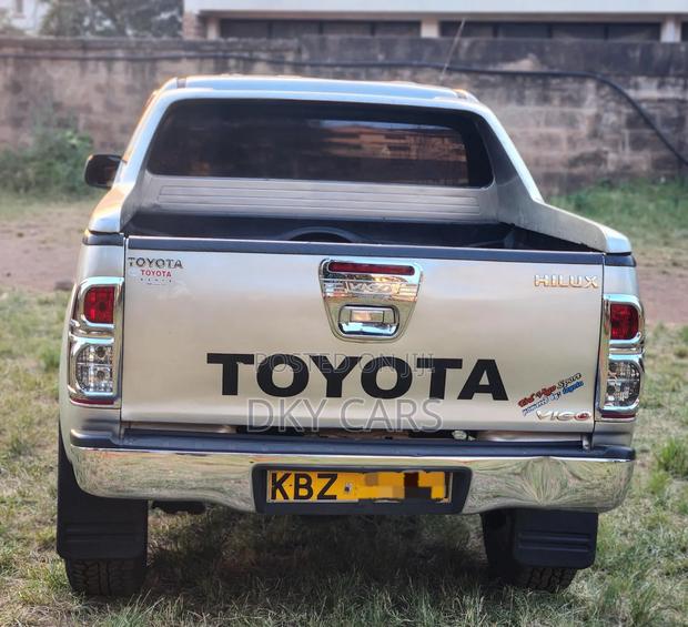 Toyota Hilux 2007 Silver