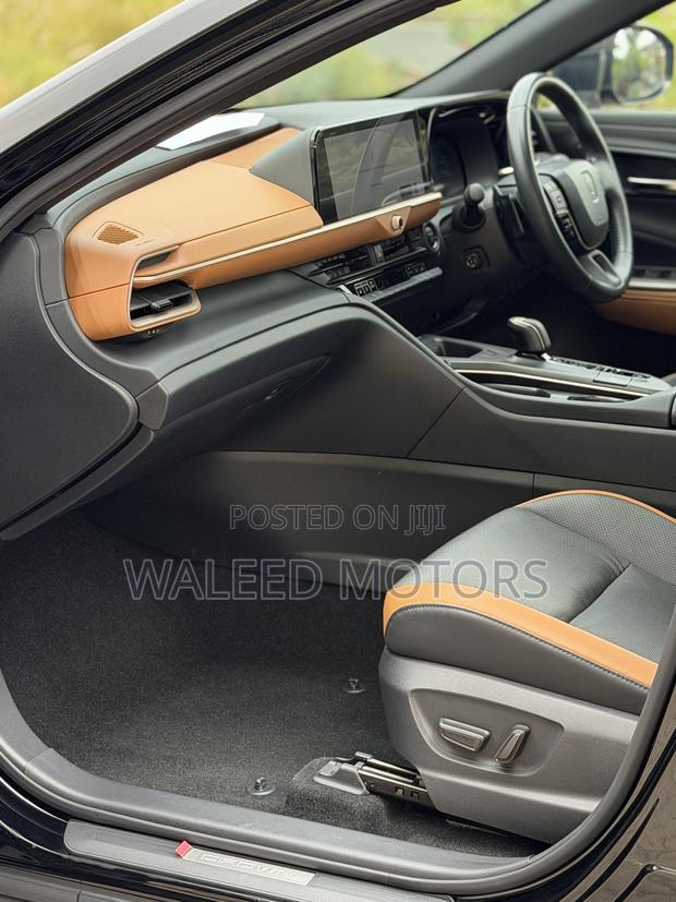 Toyota Crown 2023 Black
