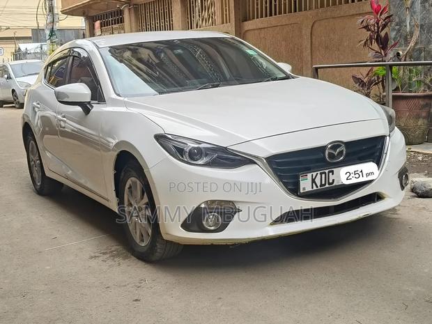 Mazda Axela 2015 Pearl