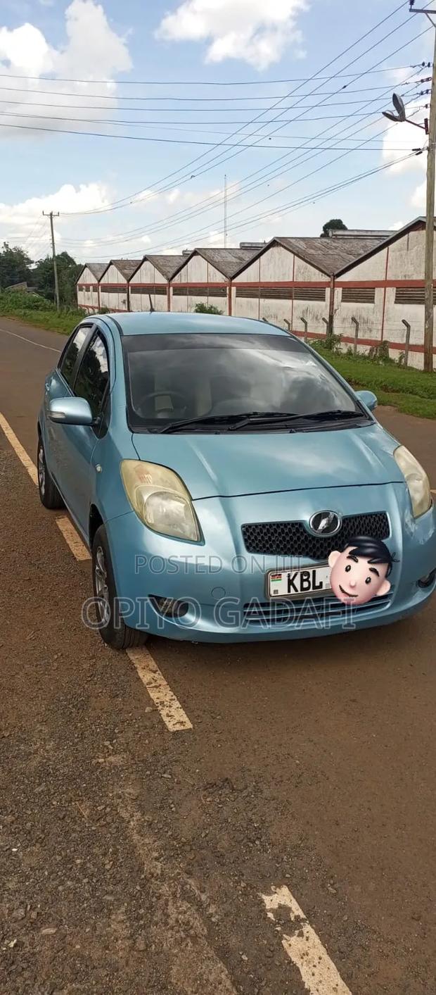 Toyota Vitz 2010 Blue