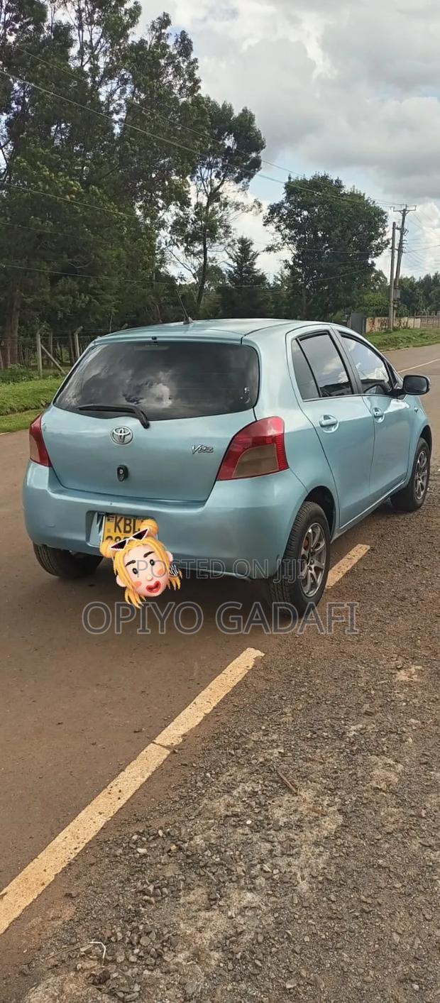 Toyota Vitz 2010 Blue