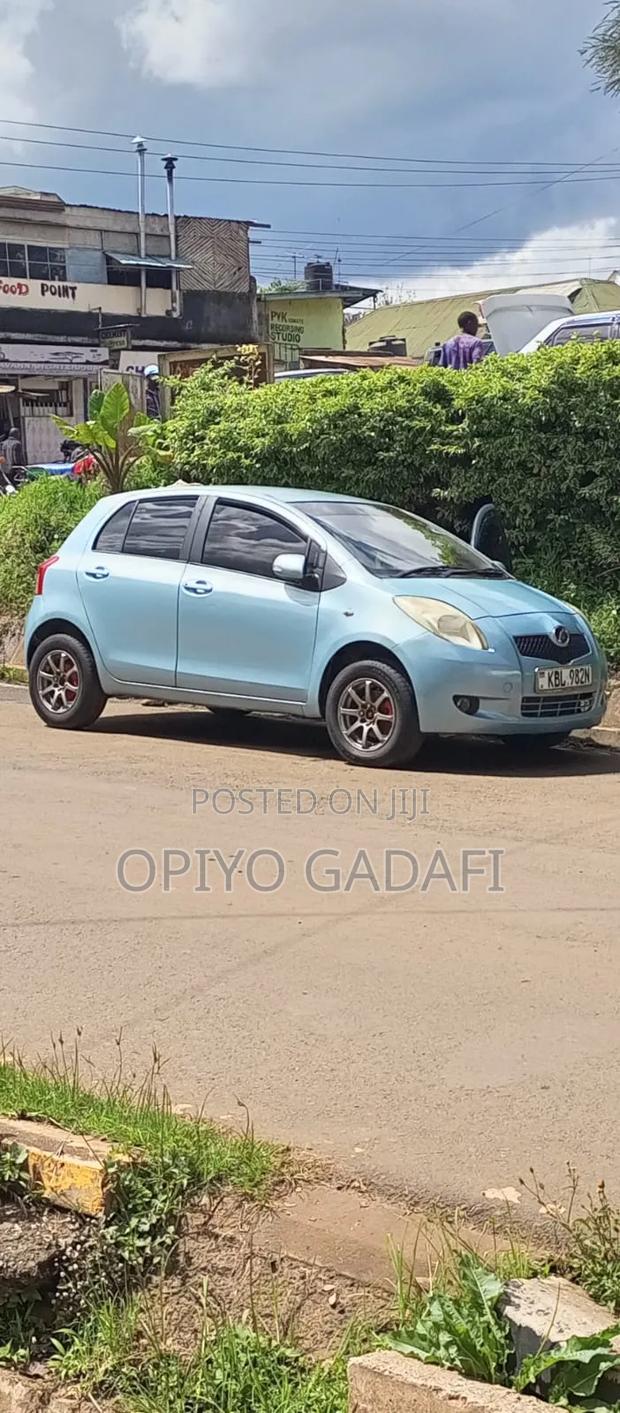 Toyota Vitz 2010 Blue
