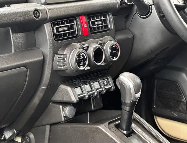 Suzuki Jimny 2019 Beige