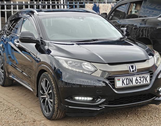 Honda Vezel 1.5 Hybrid 2WD 2016 Black