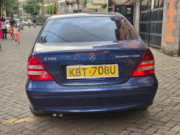 Mercedes-Benz C180 2006 Blue