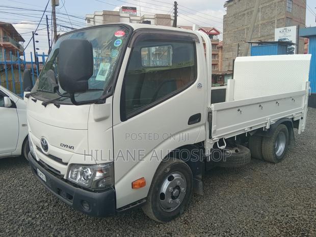 Toyota Dyna 2020 White