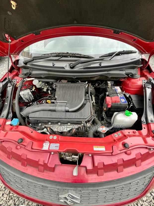 Suzuki Swift 2015 Red