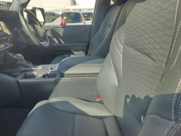 Toyota Land Cruiser Prado 2023 White