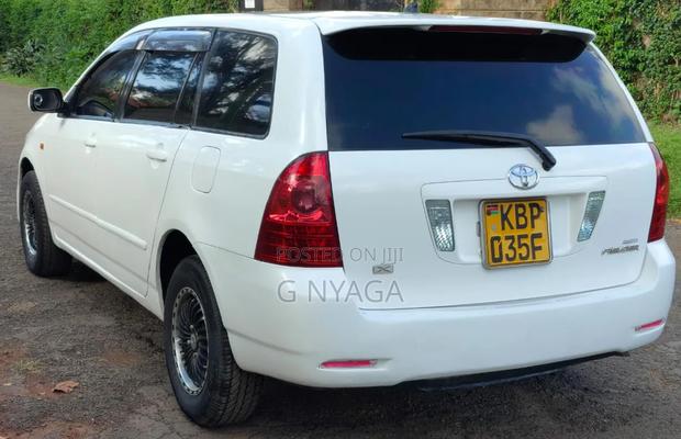 Toyota Corolla Fielder 2006 White