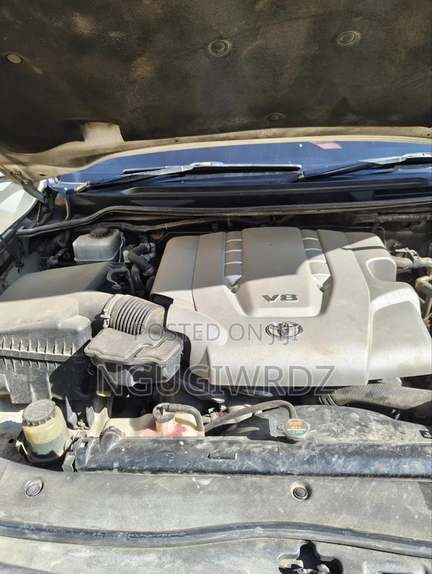 Toyota Land Cruiser Prado 2008 White