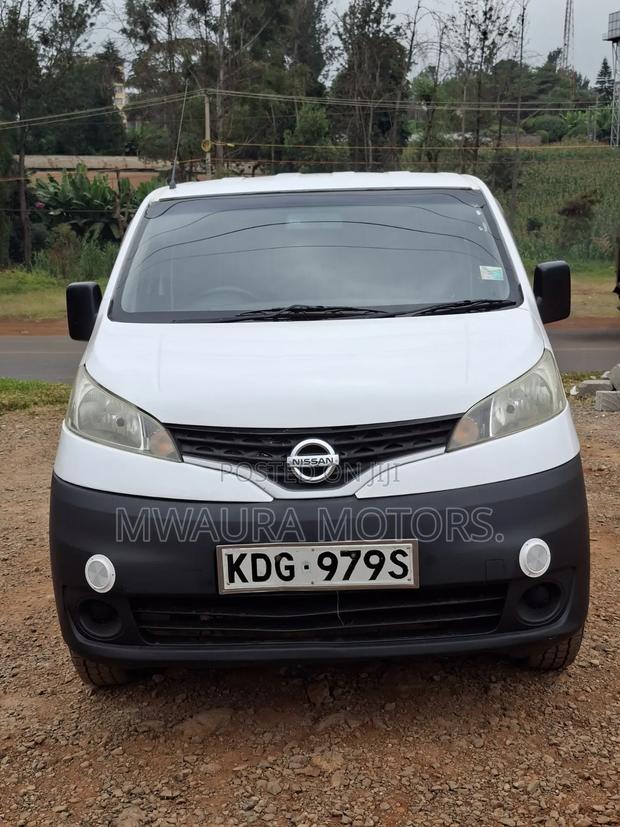 Nissan NV200 2015 White