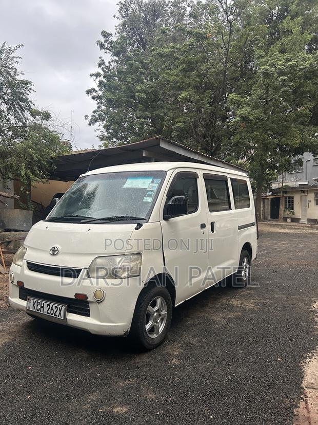 Toyota TownAce 2009 White