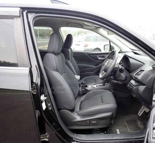 Subaru Forester Premium AWD 2019 Black