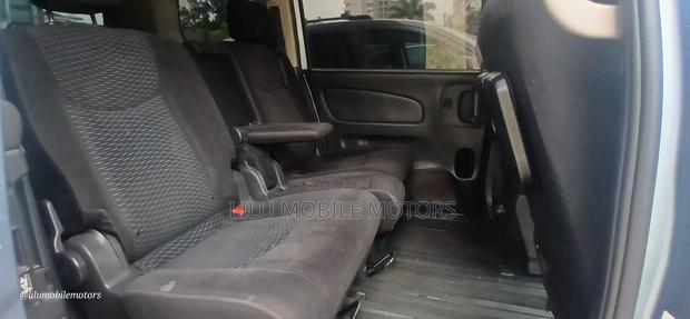 Nissan Serena 2013 Blue