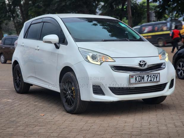 Toyota Ractis 2015 White