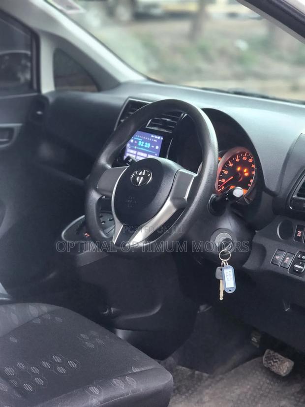 Toyota Ractis 2015 White