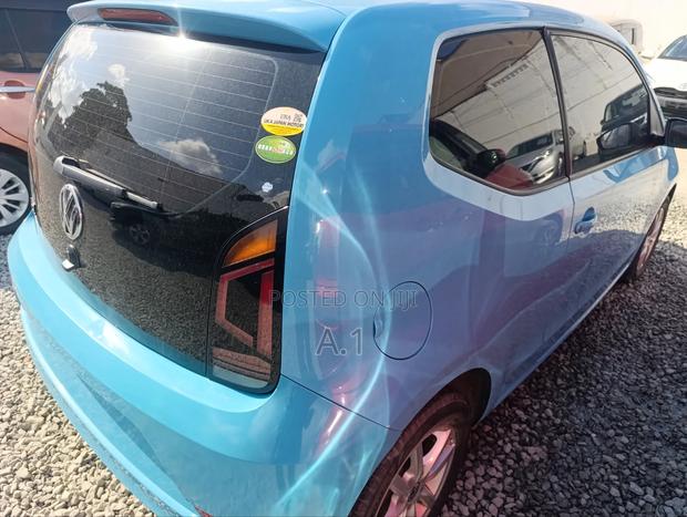 Volkswagen Up 2018 Blue