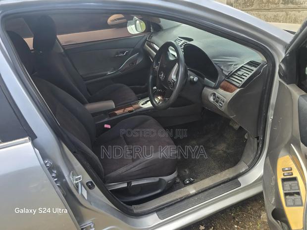 Toyota Premio 1.8 FWD 2014 Silver
