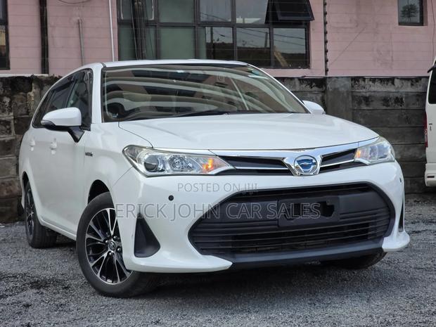 Toyota Corolla 2018 White