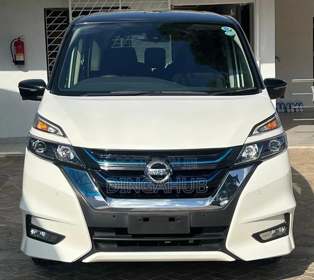 Nissan Serena 2019 Pearl