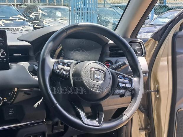 Honda Vezel 2021 Beige