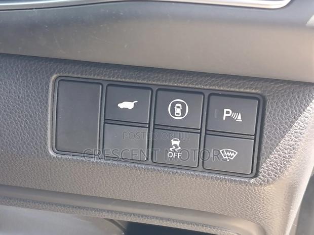 Honda Vezel 2021 Beige