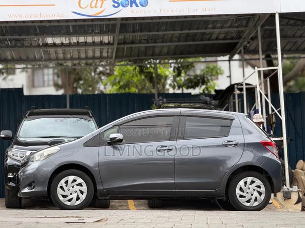 Toyota Vitz 2012 Gray