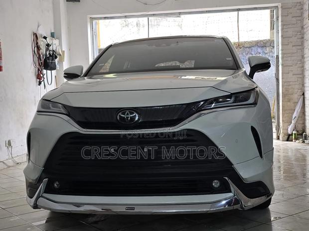 Toyota Harrier 2021 White