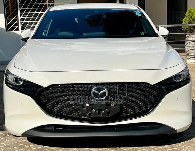 Mazda 3 2019 White