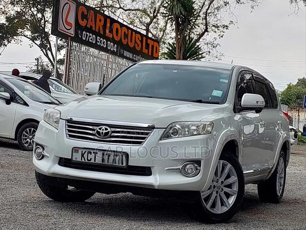Toyota Vanguard 2012 Pearl